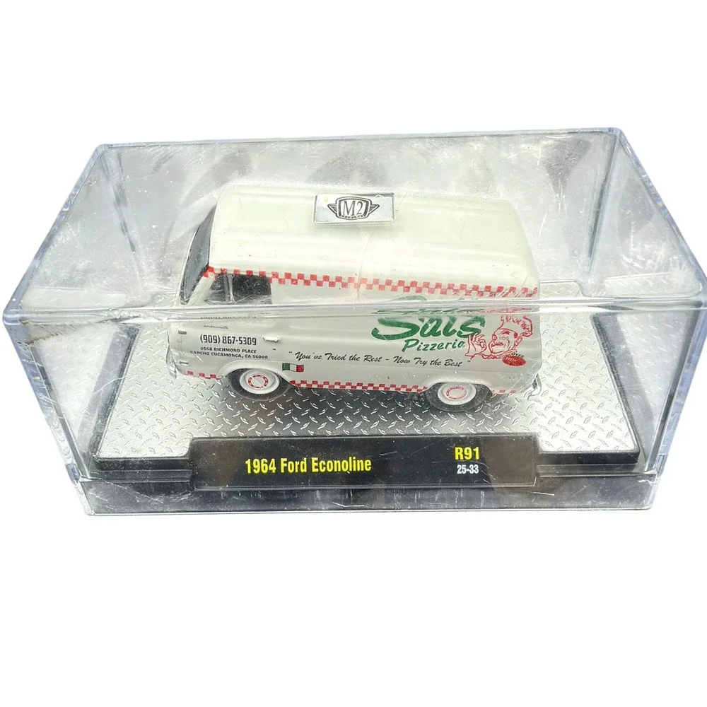 M2 Machines 1964 Ford Econoline Van Sals Pizzeria White 1:64 Diecast R91 Vintage